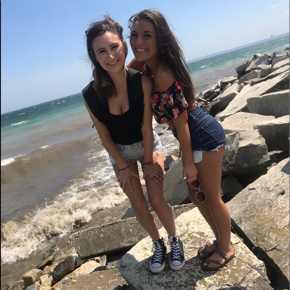 Meet your Posher, Alison